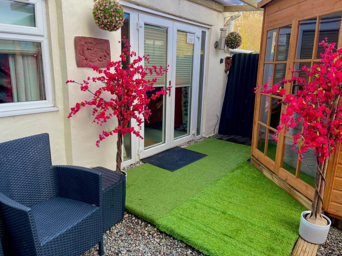 Zip Cottage Sleeps 2-3 Climb Snowdon Zip World Tanygrisiau Экстерьер фото
