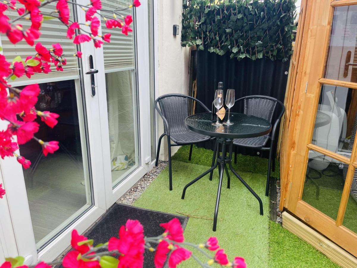 Zip Cottage Sleeps 2-3 Climb Snowdon Zip World Tanygrisiau Экстерьер фото